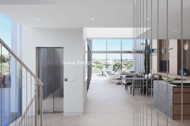 3 quarto Moradia para venda em San Miguel de Salinas com piscina garagem - 900 000 € (Ref: 9804959)