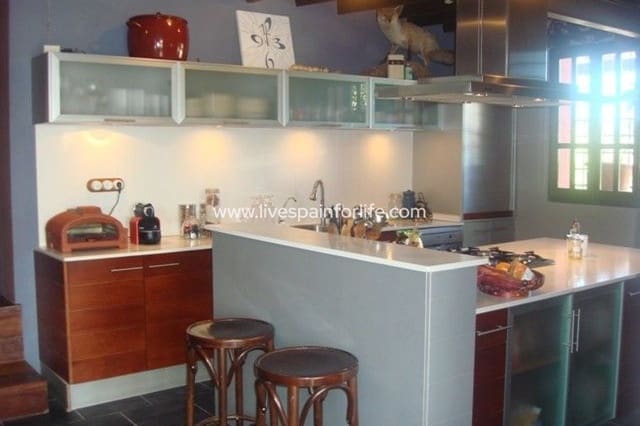 4 soveværelse Finca/Landehus til salg i Torremendo, Orihuela med swimmingpool garage - € 1.745.000 (Ref: 9804960)