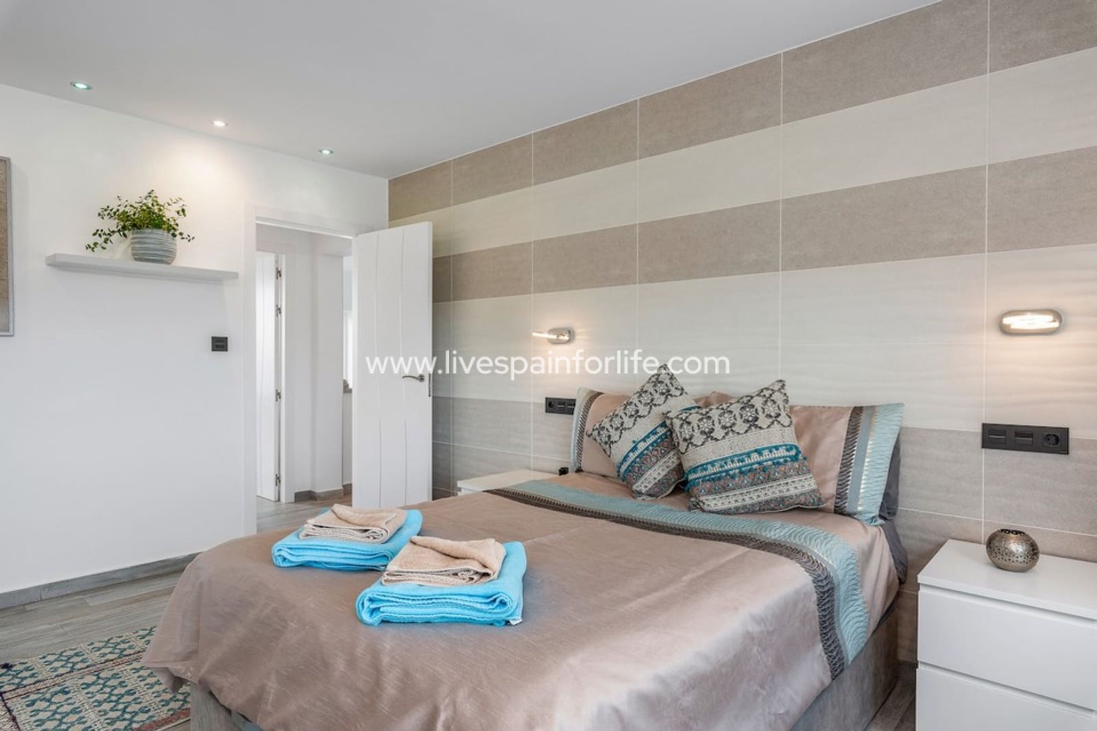 5 sovrum Finca/Hus på landet till salu i Torremendo med pool - 1 695 000 € (Ref: 9804961)