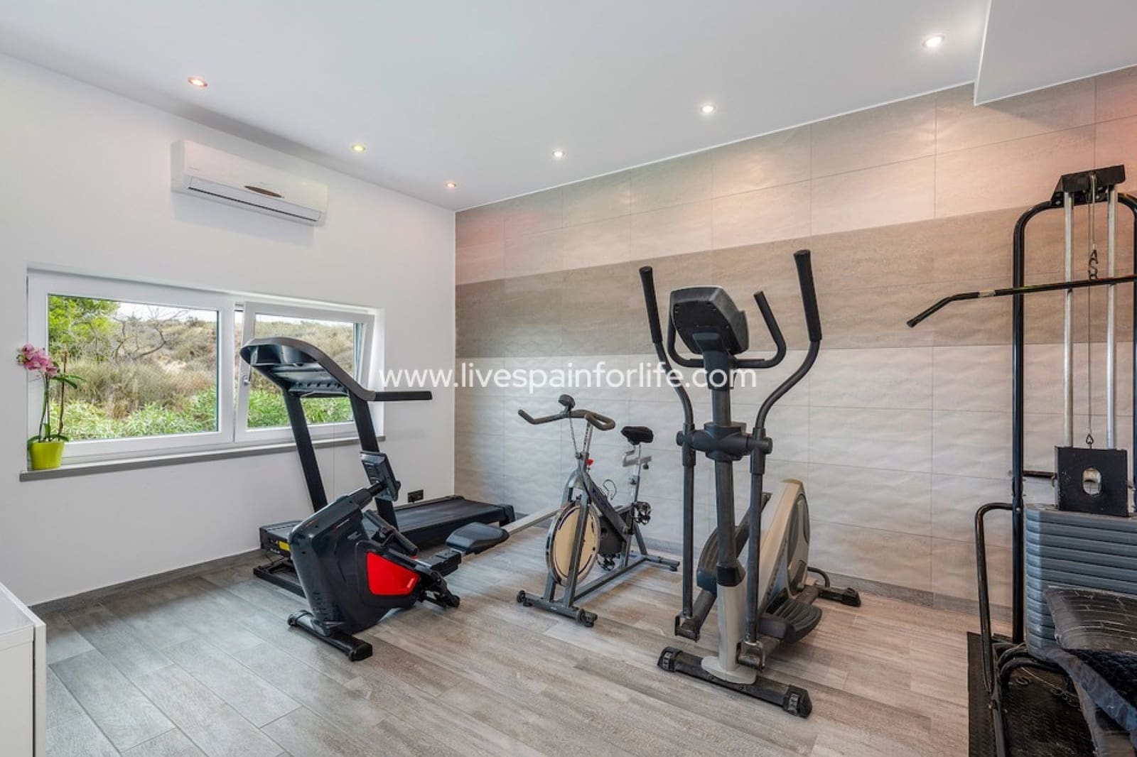 5 sovrum Finca/Hus på landet till salu i Torremendo med pool - 1 695 000 € (Ref: 9804961)