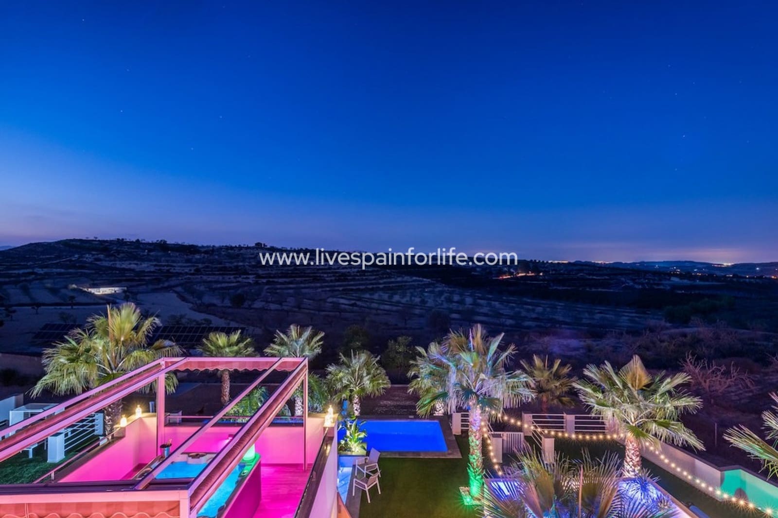 5 sovrum Finca/Hus på landet till salu i Torremendo med pool - 1 695 000 € (Ref: 9804961)