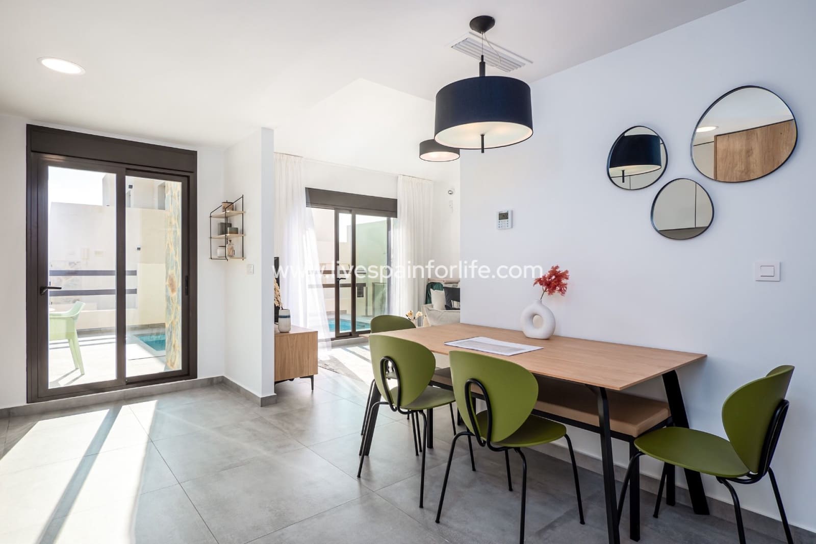 3 makuuhuone Huvila myytävänä paikassa Villamartin mukana uima-altaan - 499 000 € (Ref: 9804962)