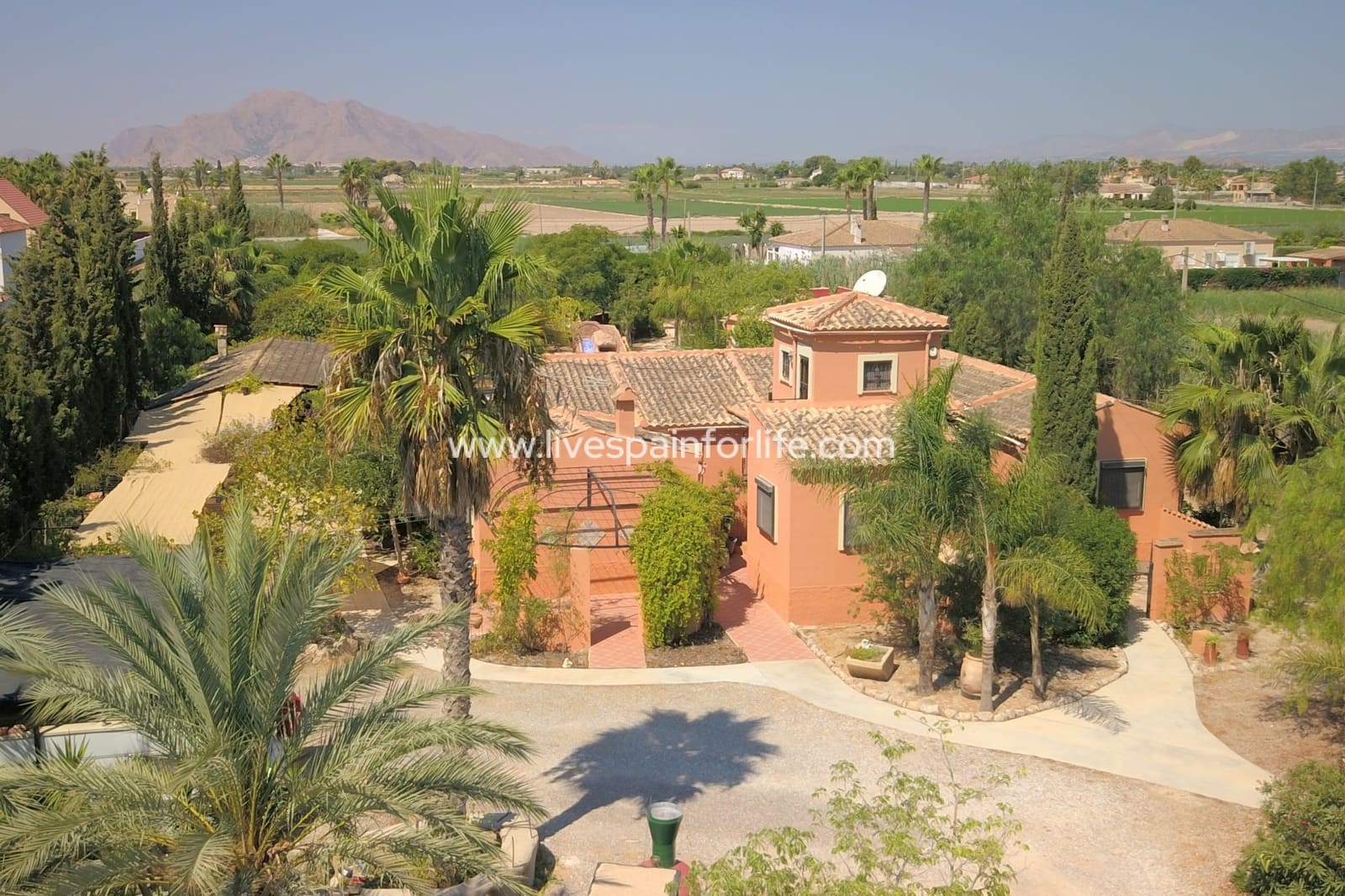 7 Zimmer Finca/Landgut zu verkaufen in Catral mit Pool Garage - 975.000 € (Ref: 9804963)