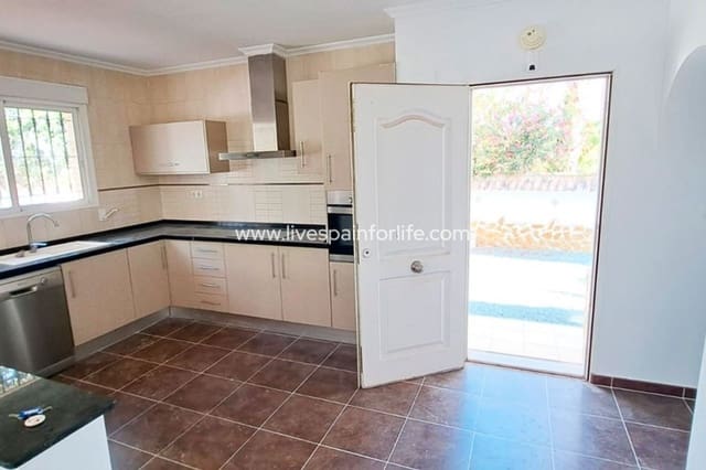 3 sovrum Finca/Hus på landet till salu i Catral med garage - 385 000 € (Ref: 9804965)