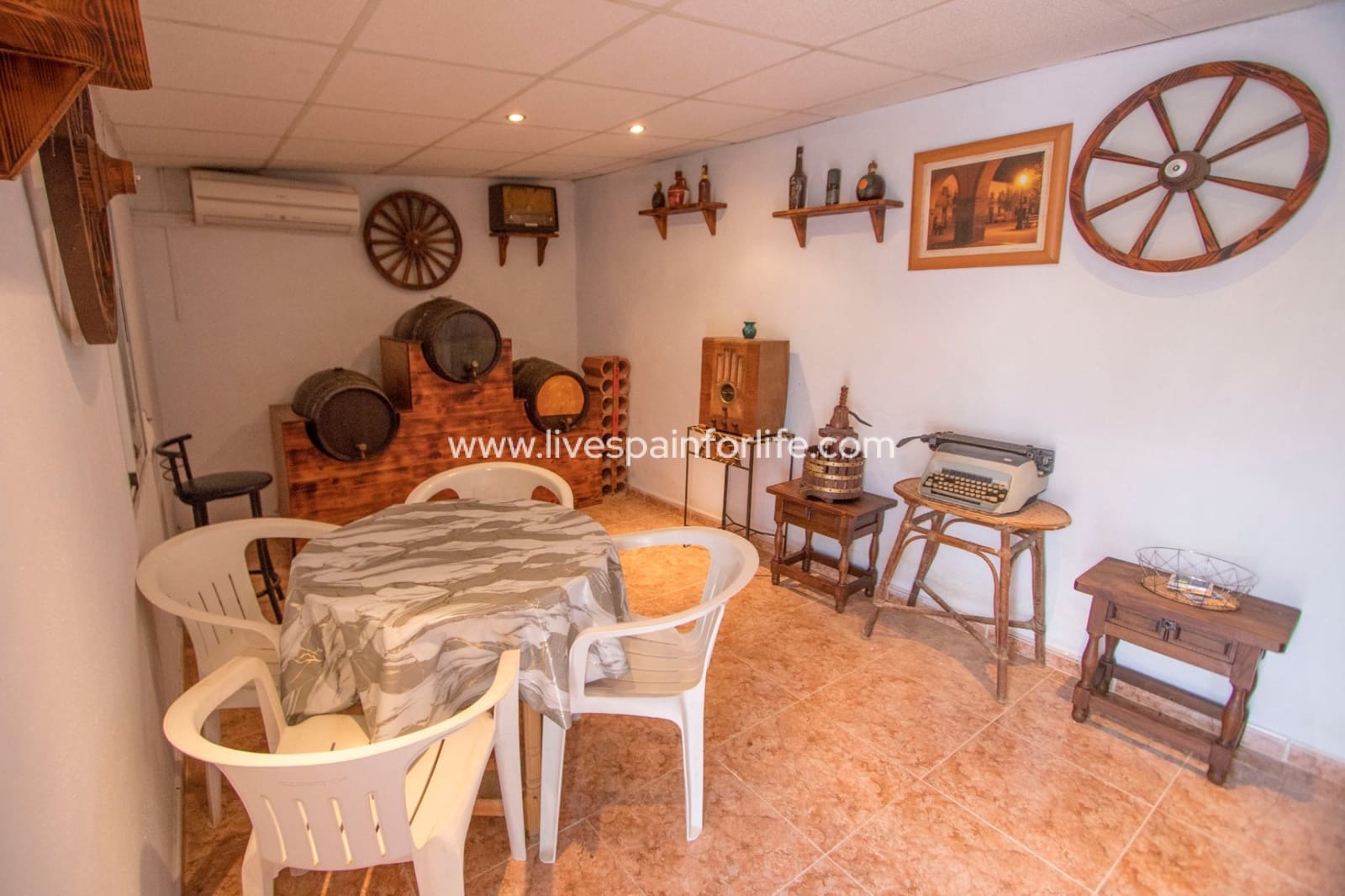 5 sovrum Finca/Hus på landet till salu i Albatera med pool garage - 320 000 € (Ref: 9804966)