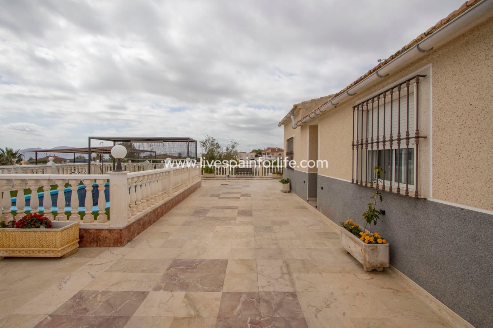 5 sovrum Finca/Hus på landet till salu i Albatera med pool garage - 320 000 € (Ref: 9804966)