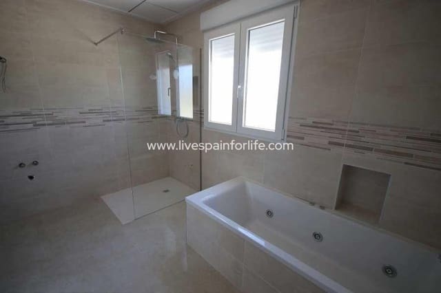 4 sypialnia Willa na sprzedaż w Pinoso z basenem - 491 000 € (Ref: 9805382)