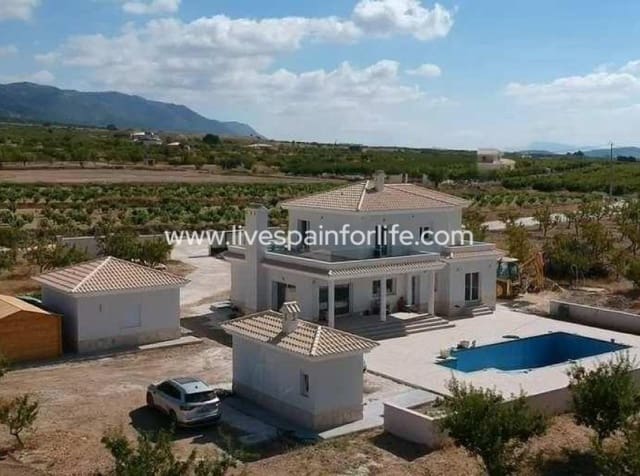 4 sypialnia Willa na sprzedaż w Pinoso z basenem - 491 000 € (Ref: 9805382)