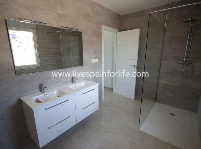 4 slaapkamer Villa te koop in Pinoso met zwembad - € 491.000 (Ref: 9805383)