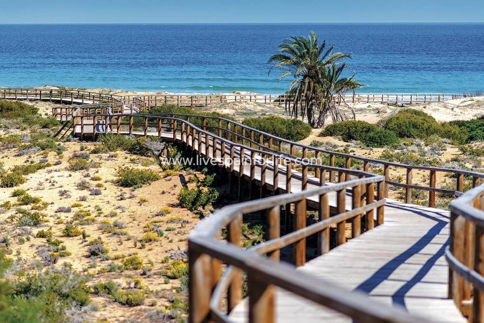 Apartamento de 3 habitaciones en Alicante / Alacant ciudad en venta con piscina garaje - 269.000 € (Ref: 9806749)