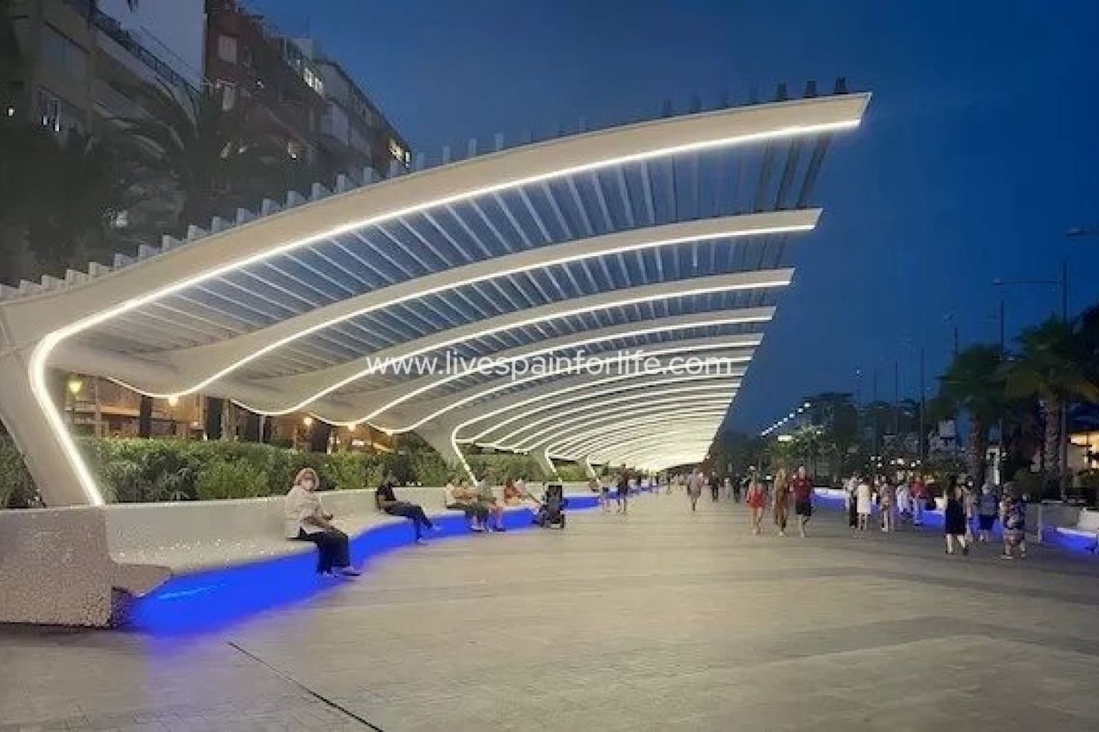 2 bedroom Bungalow for sale in Torrevieja with pool garage - € 315,000 (Ref: 9806752)