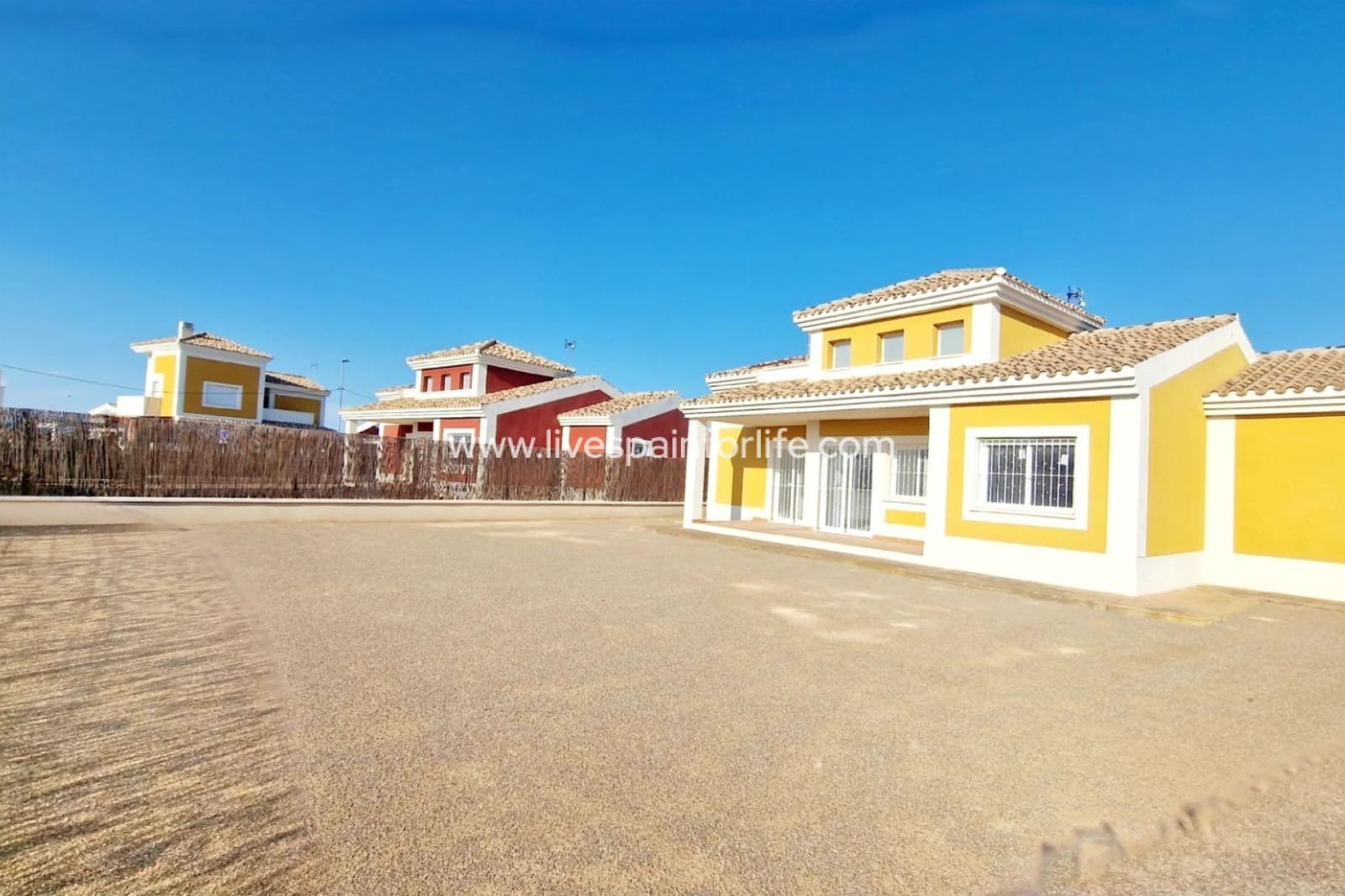 3 quarto Moradia para venda em Purias com garagem - 375 000 € (Ref: 9811137)