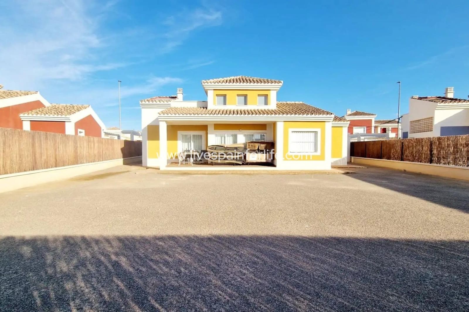 3 quarto Moradia para venda em Purias com garagem - 375 000 € (Ref: 9811137)
