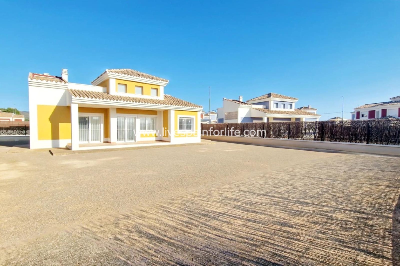 3 quarto Moradia para venda em Purias com garagem - 375 000 € (Ref: 9811137)