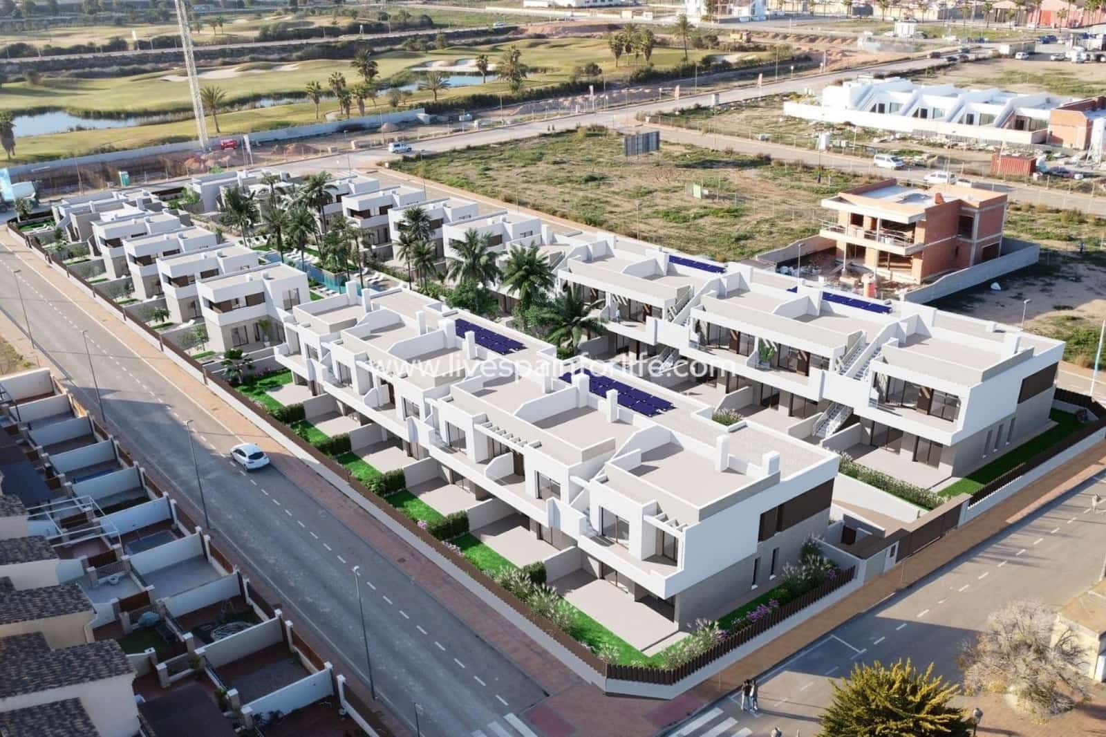 3 Zimmer Villa zu verkaufen in Los Alcazares mit Pool Garage - 599.000 € (Ref: 9811145)