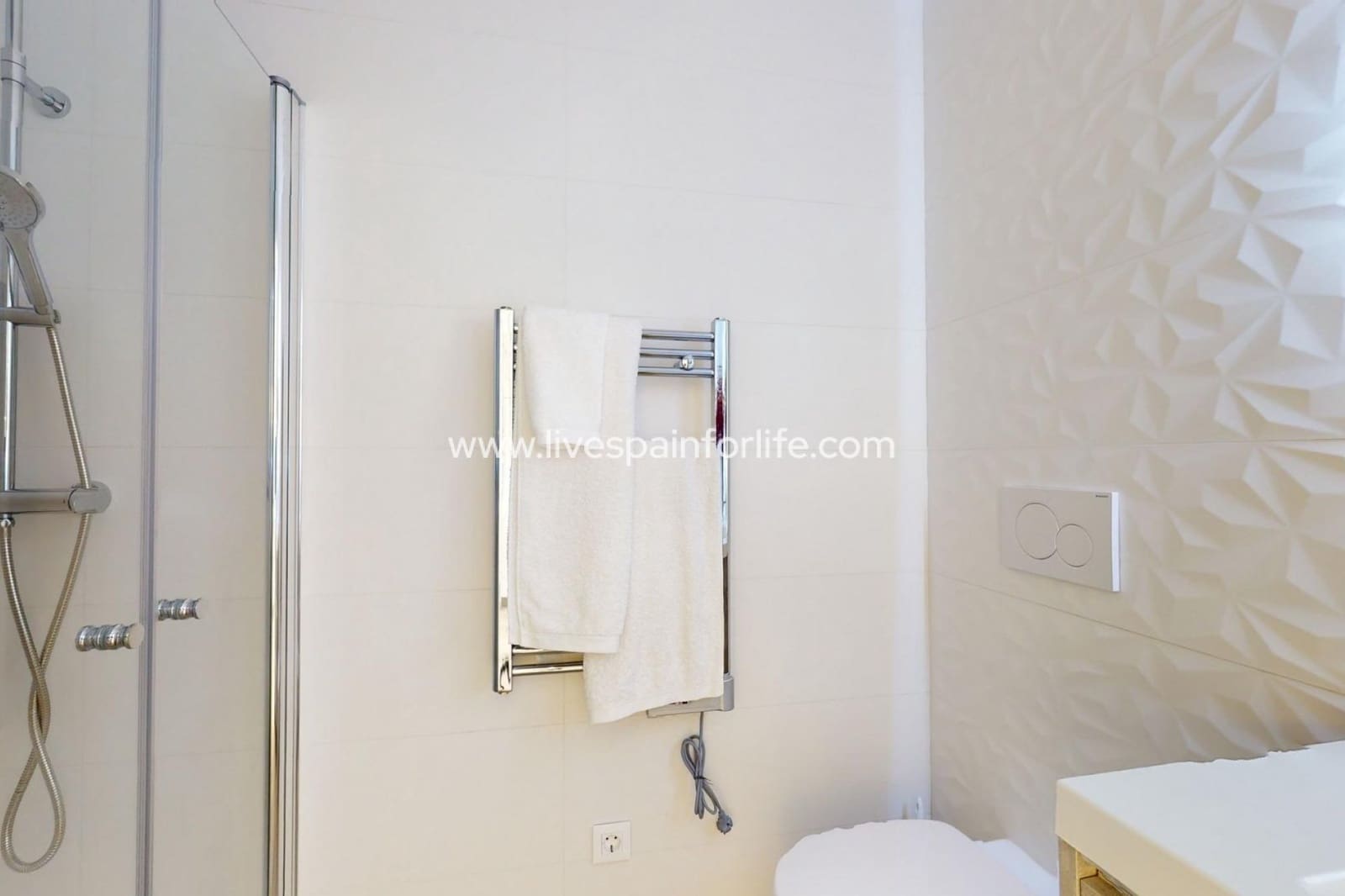 Apartamento de 3 habitaciones en Pilar de la Horadada en venta con piscina garaje - 349.900 € (Ref: 9811147)