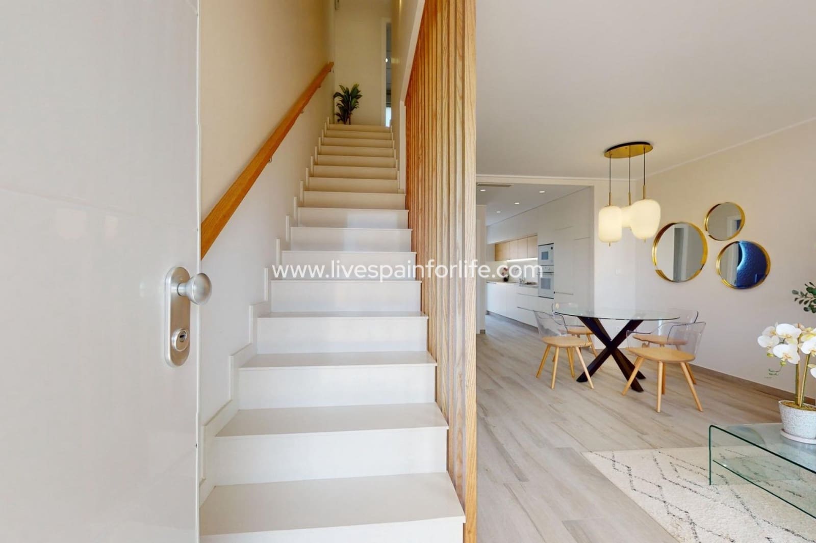 Apartamento de 3 habitaciones en Pilar de la Horadada en venta con piscina garaje - 349.900 € (Ref: 9811147)