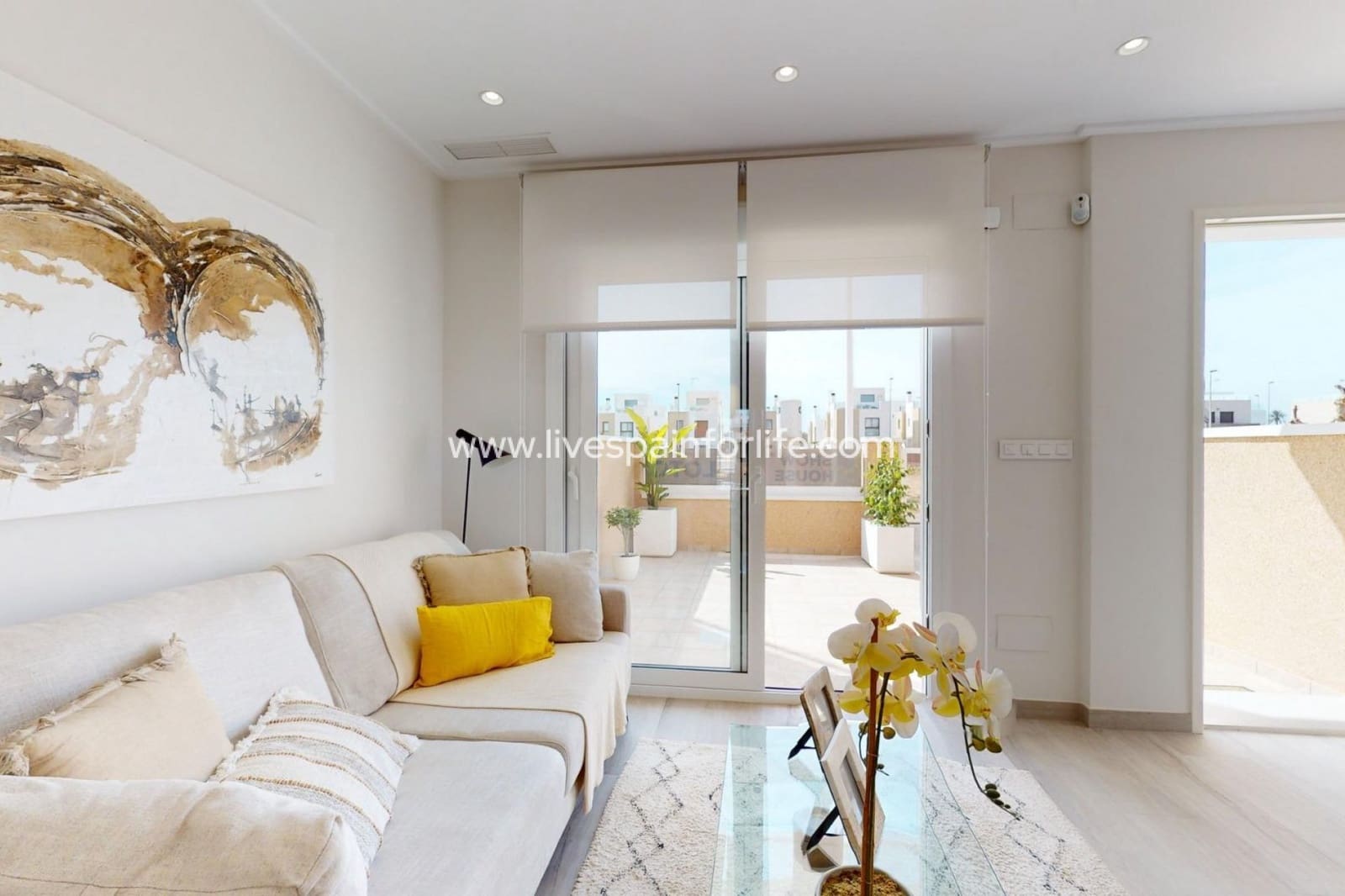 Apartamento de 3 habitaciones en Pilar de la Horadada en venta con piscina garaje - 349.900 € (Ref: 9811147)