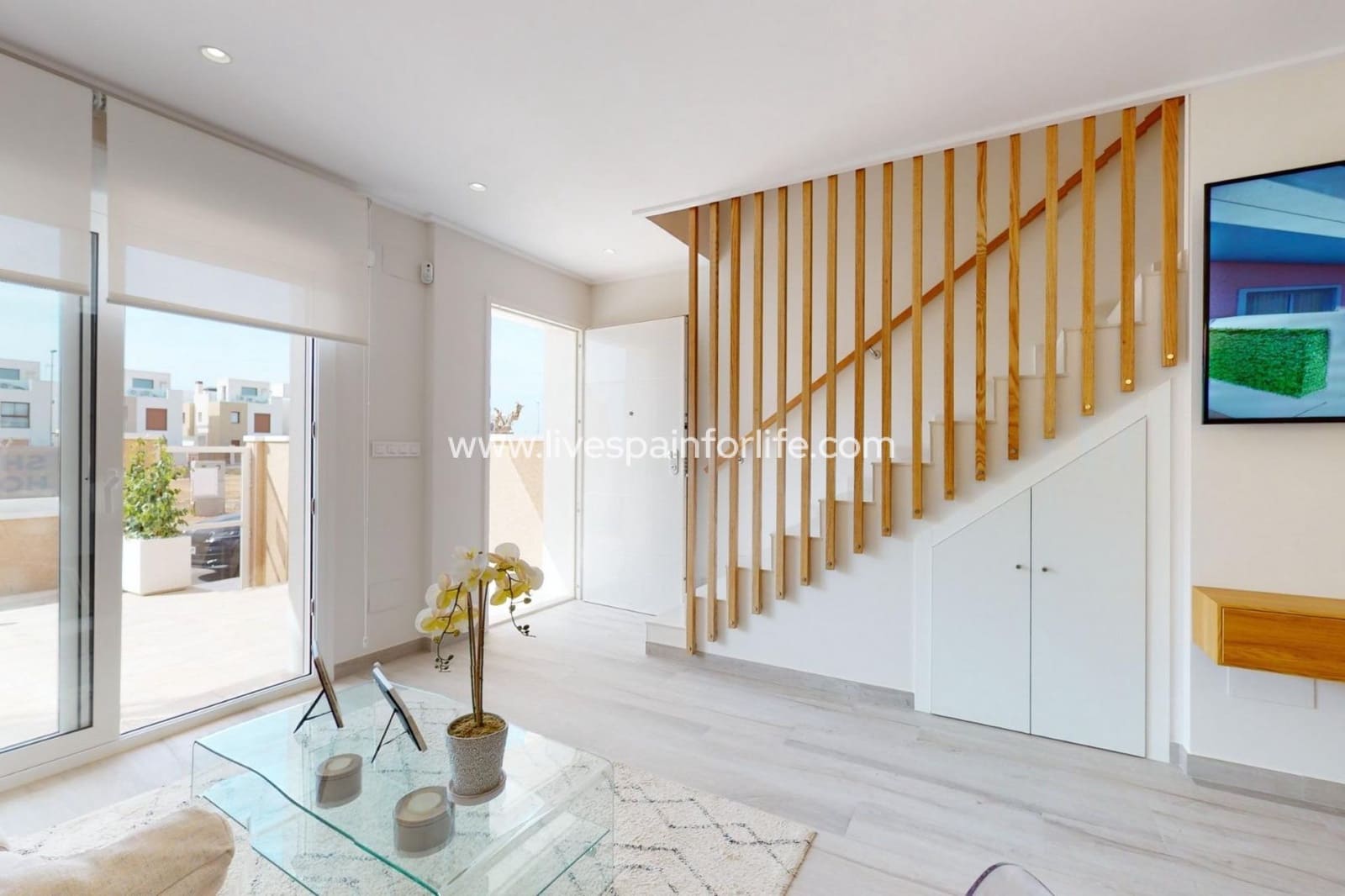 Apartamento de 3 habitaciones en Pilar de la Horadada en venta con piscina garaje - 349.900 € (Ref: 9811147)
