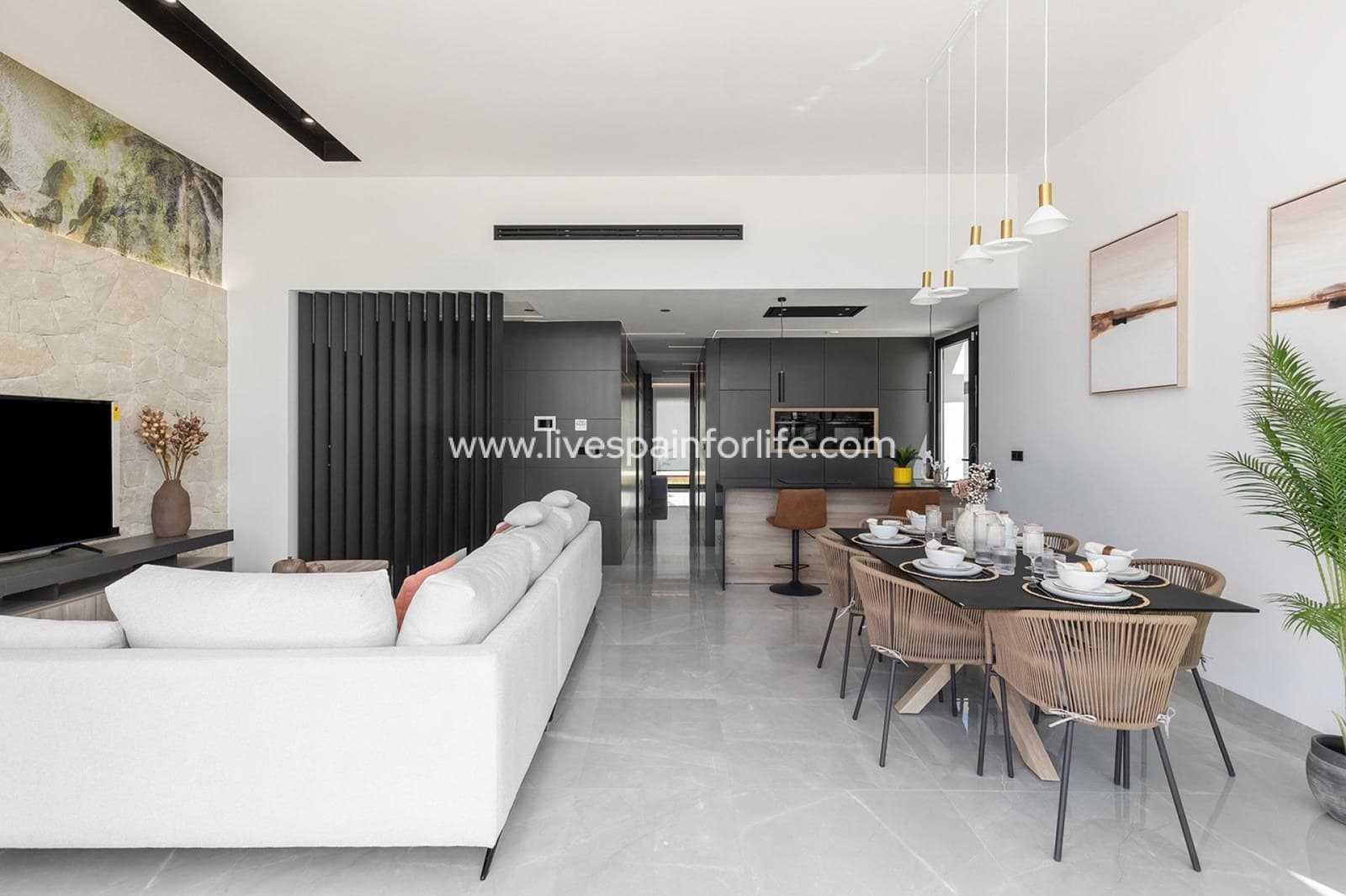 3 sypialnia Willa na sprzedaż w Los Balcones z basenem garażem - 700 000 € (Ref: 9811148)
