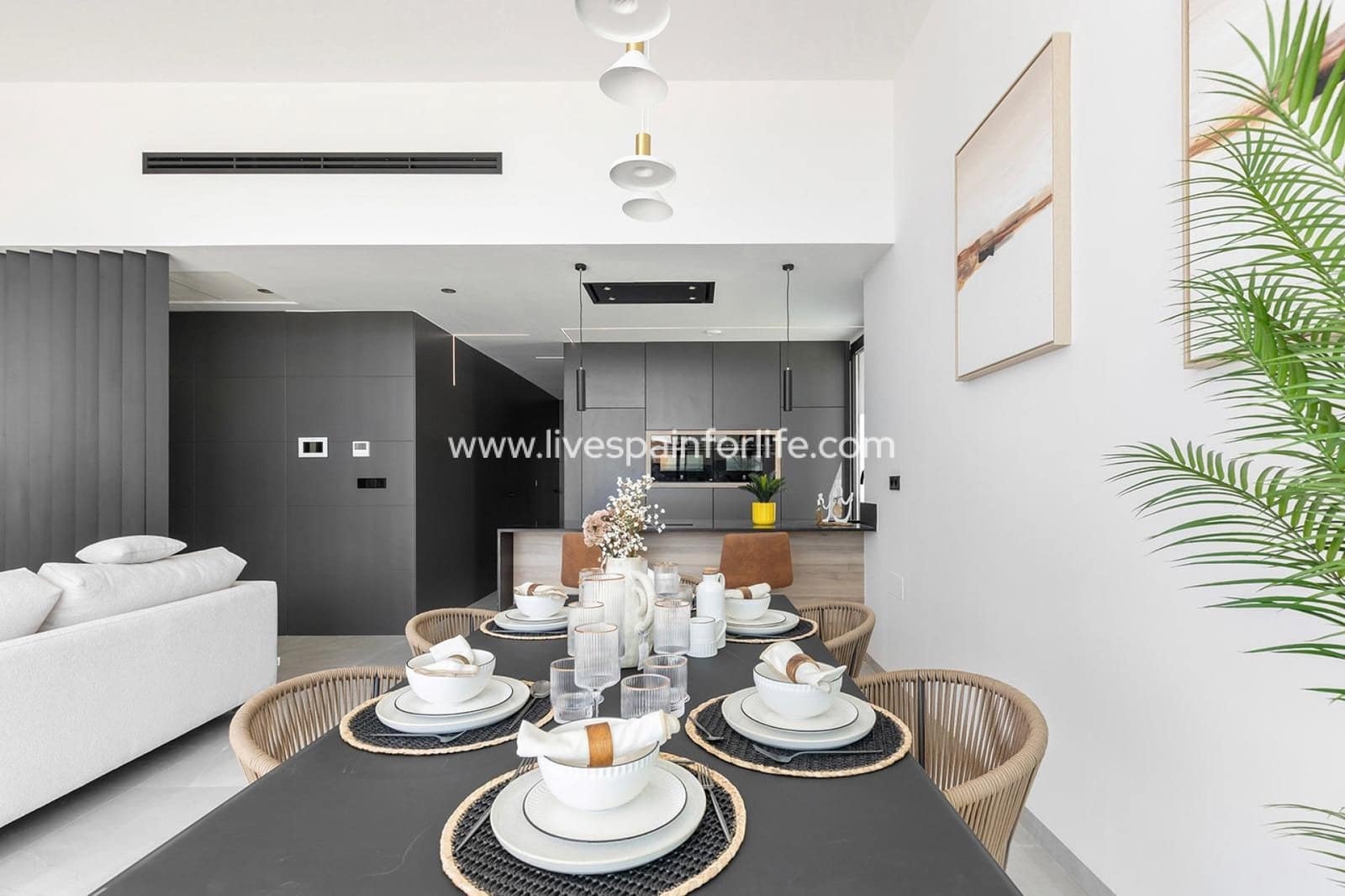 3 sypialnia Willa na sprzedaż w Los Balcones z basenem garażem - 700 000 € (Ref: 9811148)