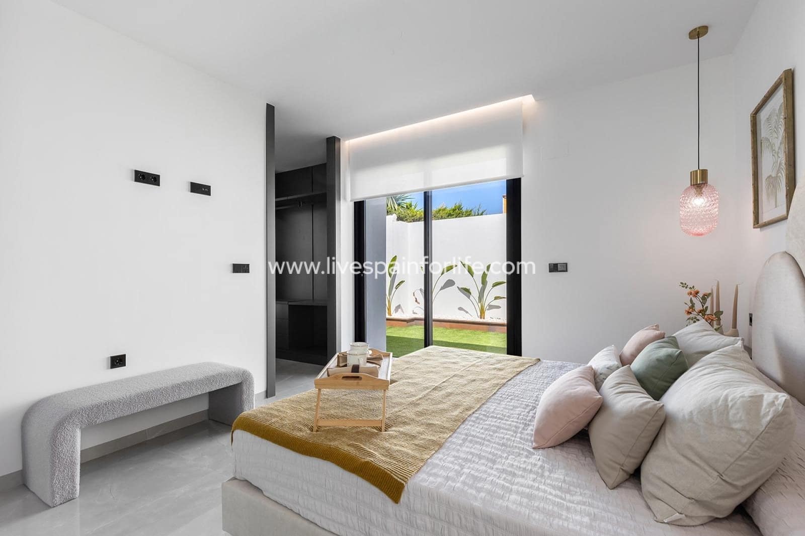 3 sypialnia Willa na sprzedaż w Los Balcones z basenem garażem - 700 000 € (Ref: 9811148)