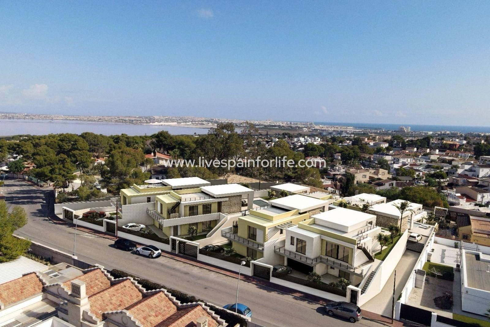 3 sypialnia Willa na sprzedaż w Los Balcones z basenem garażem - 700 000 € (Ref: 9811148)