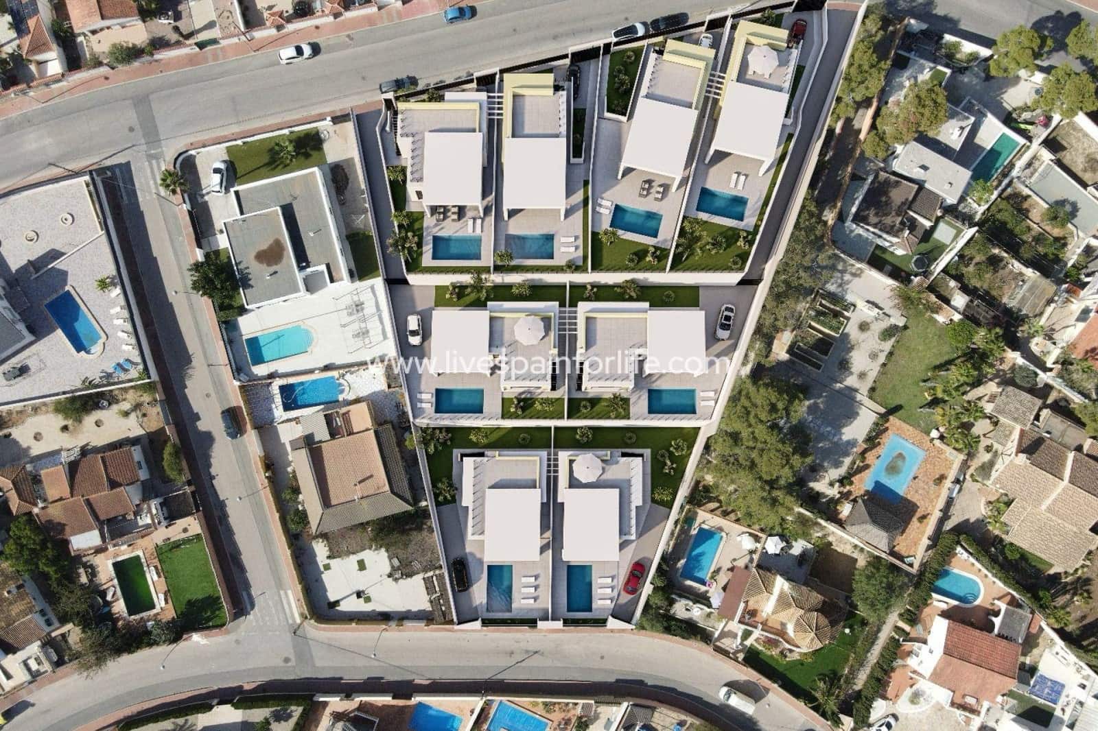 3 sypialnia Willa na sprzedaż w Los Balcones z basenem garażem - 700 000 € (Ref: 9811148)