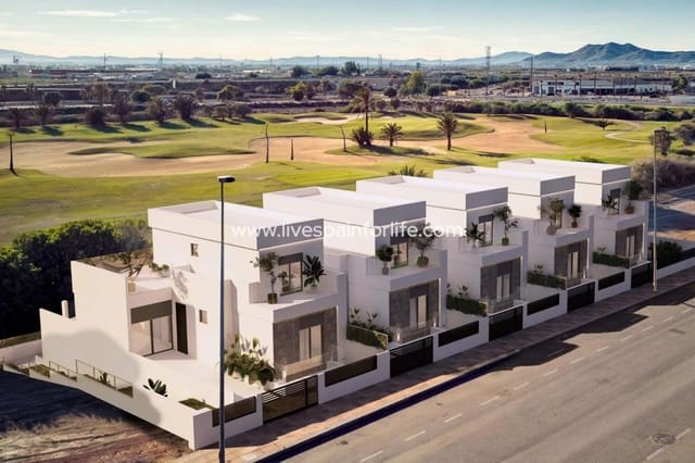 Chalet de 3 habitaciones en Las Lomas de Rame - Bahía Bella, Los Alcázares en venta con piscina garaje - 720.000 € (Ref: 9811149)