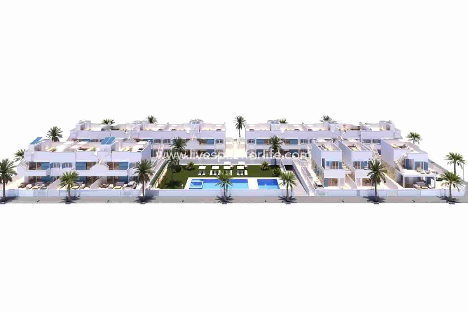 3 bedroom Villa for sale in Torre de la Horadada with pool garage - € 492,000 (Ref: 9811152)