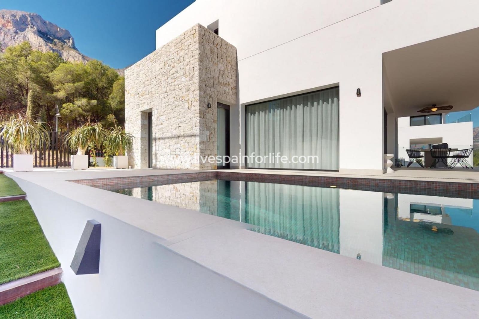 3 sovrum Villa till salu i Polop med pool garage - 860 000 € (Ref: 9811153)