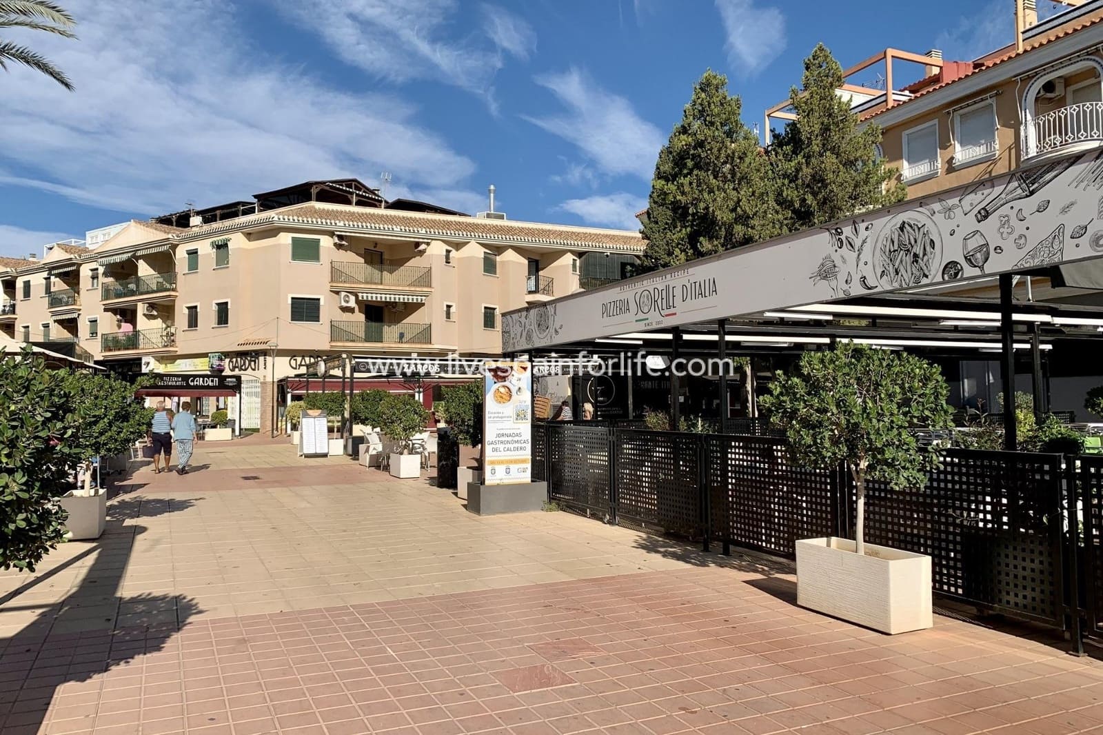 3 Zimmer Villa zu verkaufen in Los Alcazares mit Pool Garage - 659.000 € (Ref: 9811156)