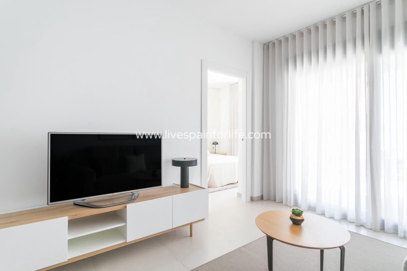 Apartamento de 3 habitaciones en Torrevieja en venta con piscina garaje - 540.000 € (Ref: 9811164)