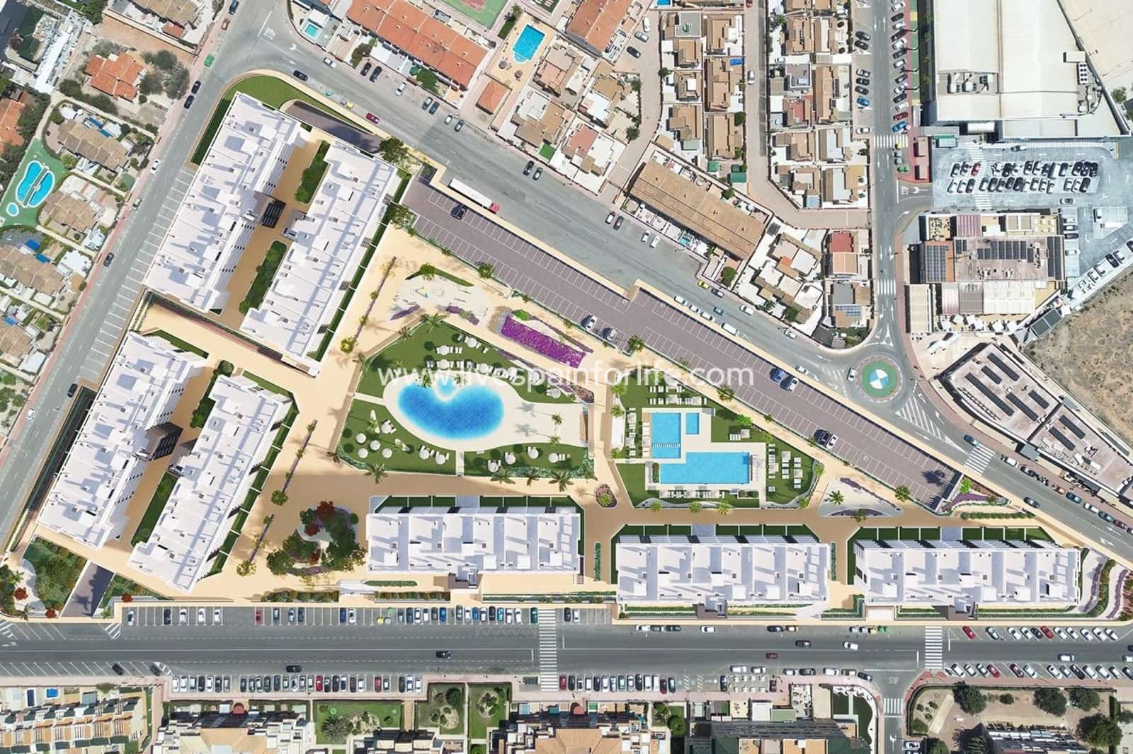 Apartamento de 3 habitaciones en Torrevieja en venta con piscina garaje - 540.000 € (Ref: 9811164)