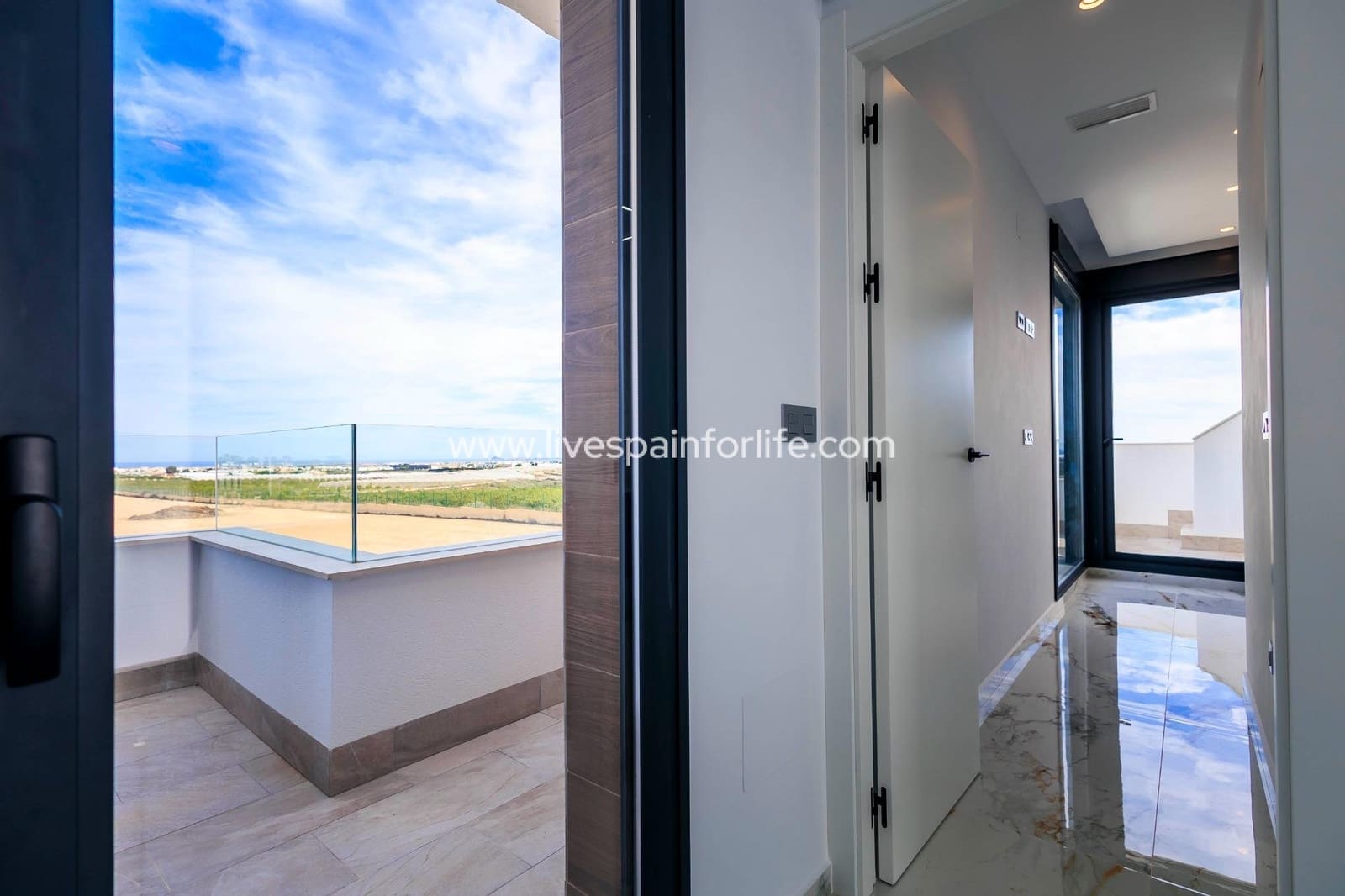 3 chambre Villa/Maison à vendre à Pilar de la Horadada avec piscine garage - 399 000 € (Ref: 9811171)