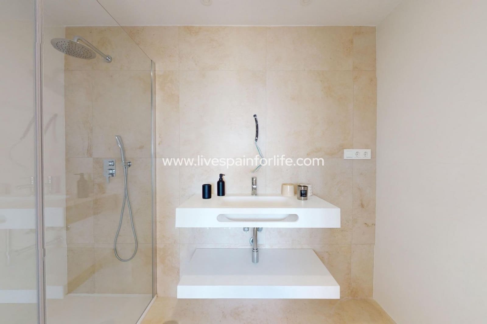 Apartamento de 3 habitaciones en Aguilas en venta con piscina - 579.000 € (Ref: 9811172)