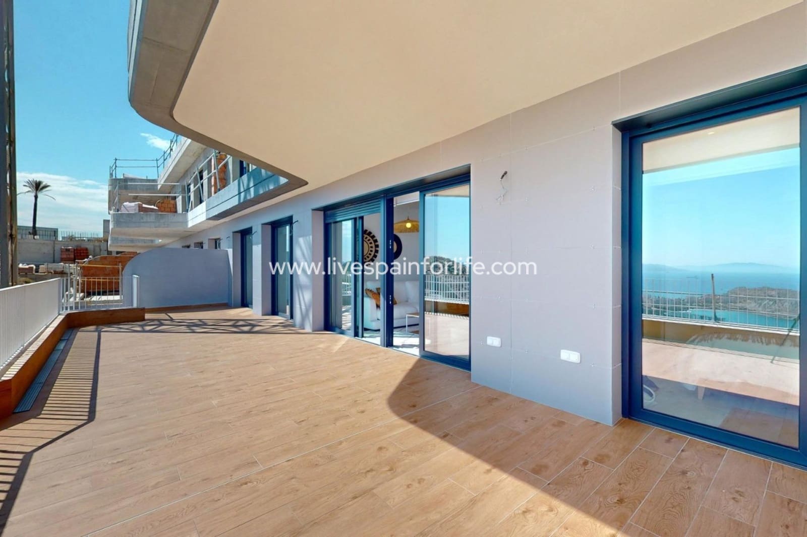 Apartamento de 3 habitaciones en Aguilas en venta con piscina - 579.000 € (Ref: 9811172)