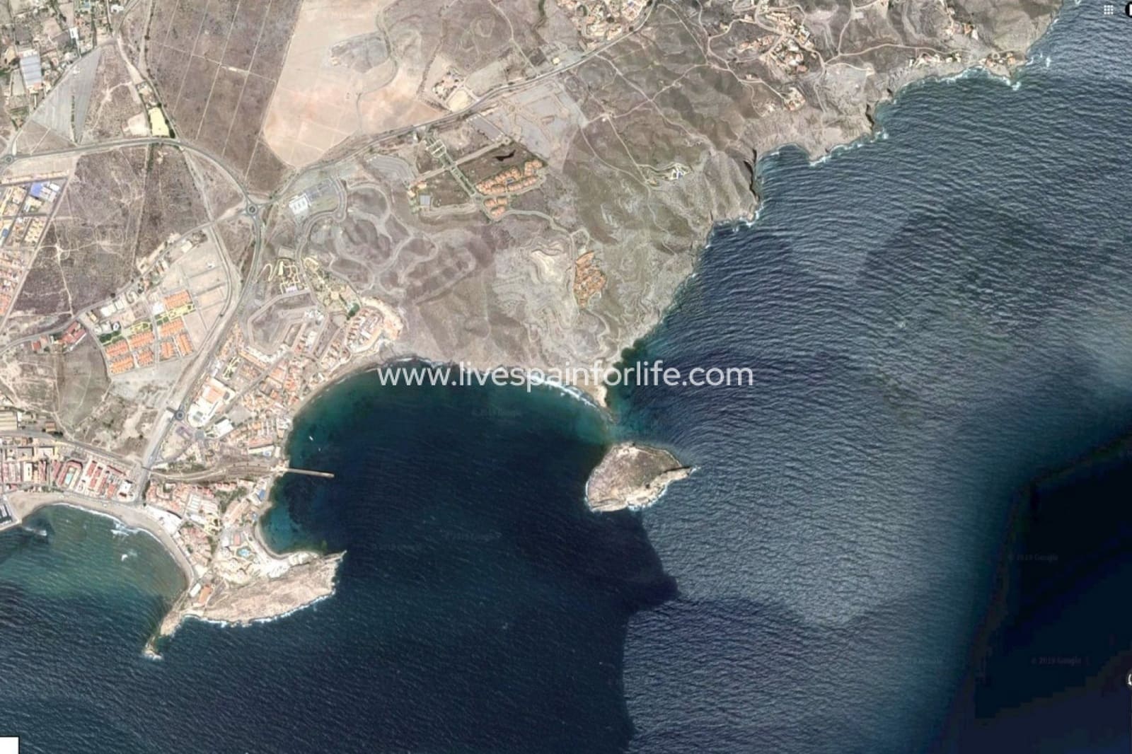 Apartamento de 3 habitaciones en Aguilas en venta con piscina - 579.000 € (Ref: 9811172)