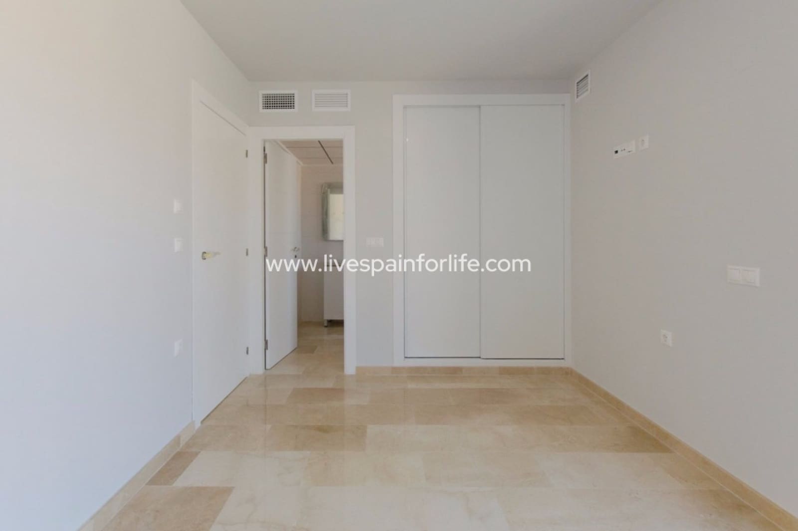 4 slaapkamer Villa te koop in Finestrat met zwembad garage - € 760.000 (Ref: 9811174)