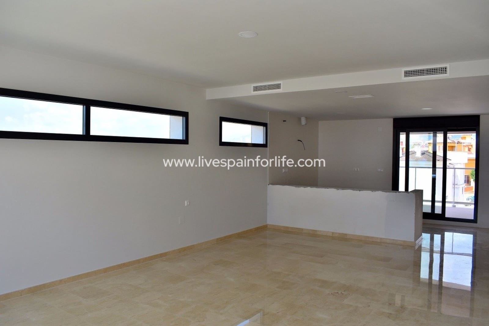 4 slaapkamer Villa te koop in Finestrat met zwembad garage - € 760.000 (Ref: 9811174)