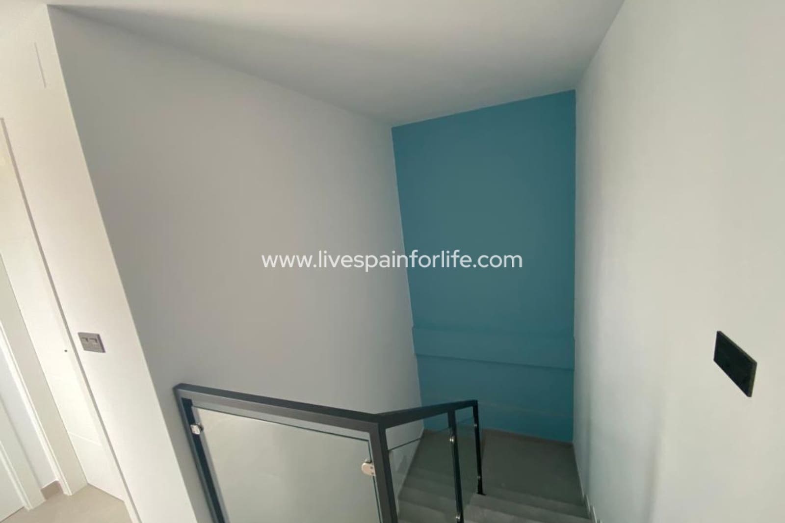Chalet de 3 habitaciones en Los Alcázares en venta con piscina garaje - 419.900 € (Ref: 9811179)