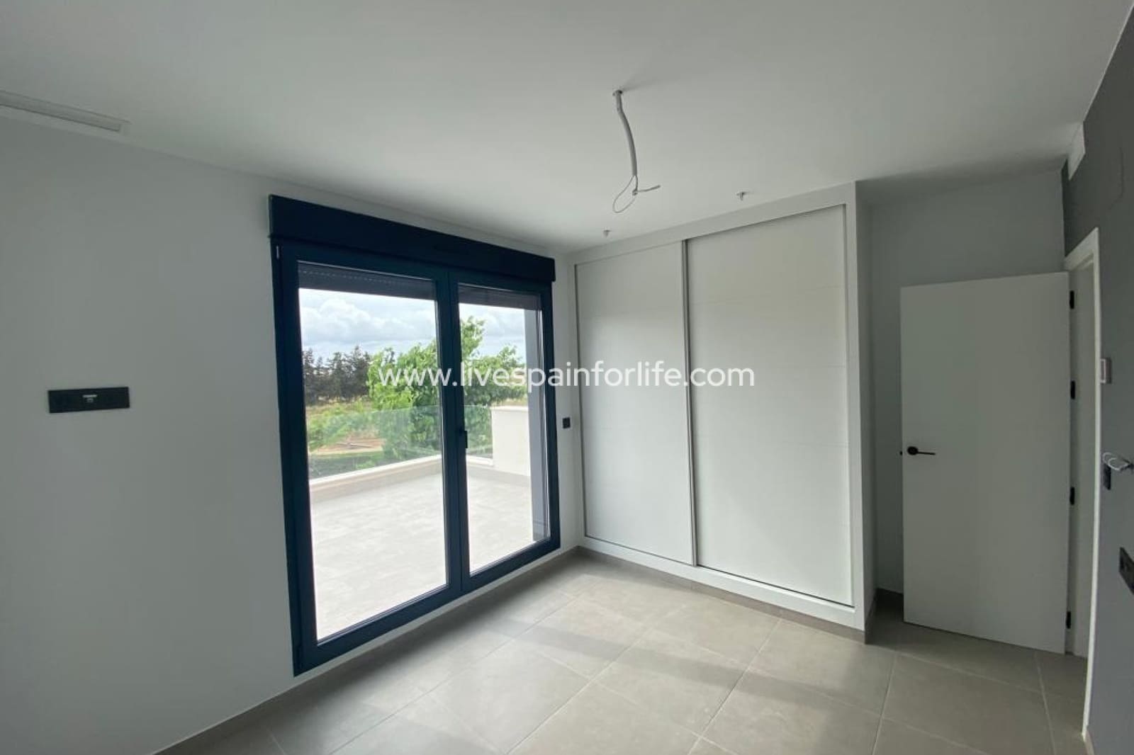 Chalet de 3 habitaciones en Los Alcázares en venta con piscina garaje - 419.900 € (Ref: 9811179)