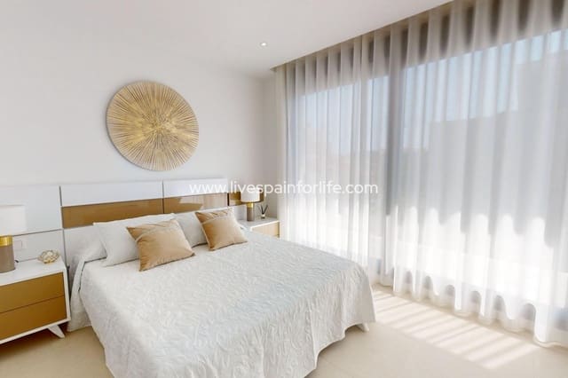 3 bedroom Villa for sale in San Fulgencio with pool garage - € 800,000 (Ref: 9811192)