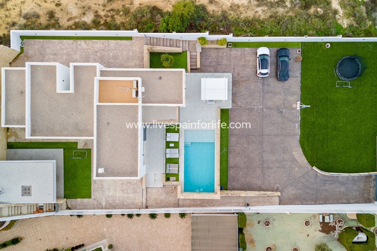 4 Zimmer Villa zu verkaufen in Algorfa mit Pool Garage - 899.000 € (Ref: 9812953)