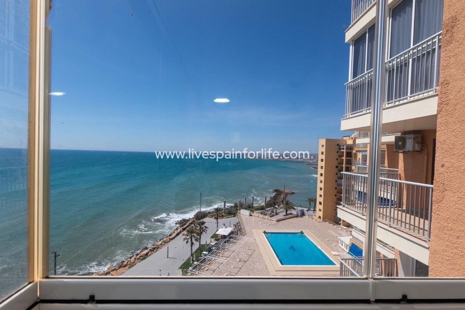 3 Zimmer Apartment zu verkaufen in Torrevieja mit Pool - 529.000 € (Ref: 9812954)