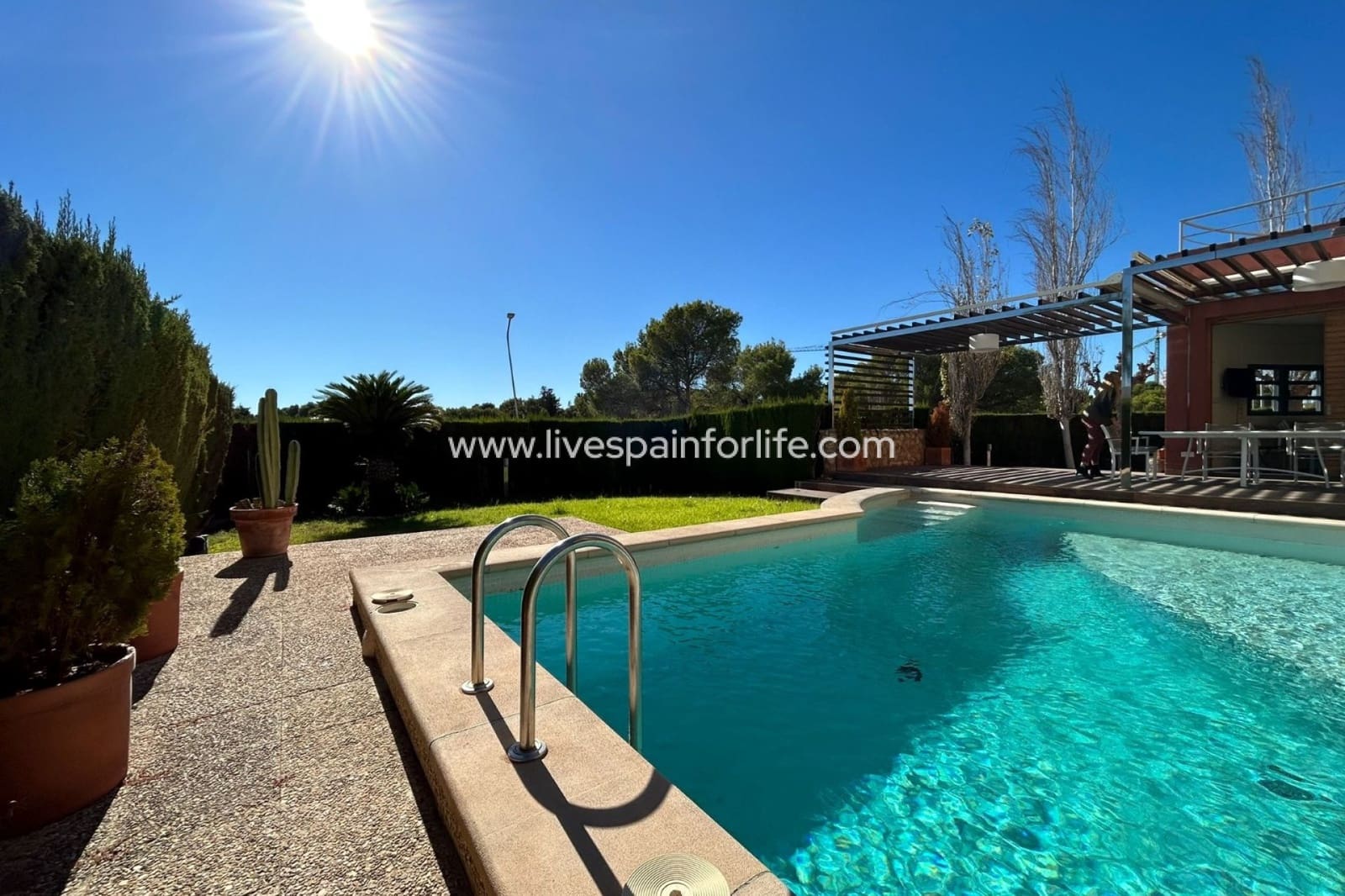 4 Zimmer Villa zu verkaufen in Orihuela Costa mit Pool Garage - 1.300.000 € (Ref: 9812955)