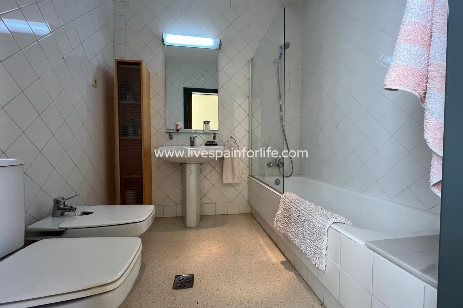4 Zimmer Villa zu verkaufen in Orihuela Costa mit Pool Garage - 1.300.000 € (Ref: 9812955)