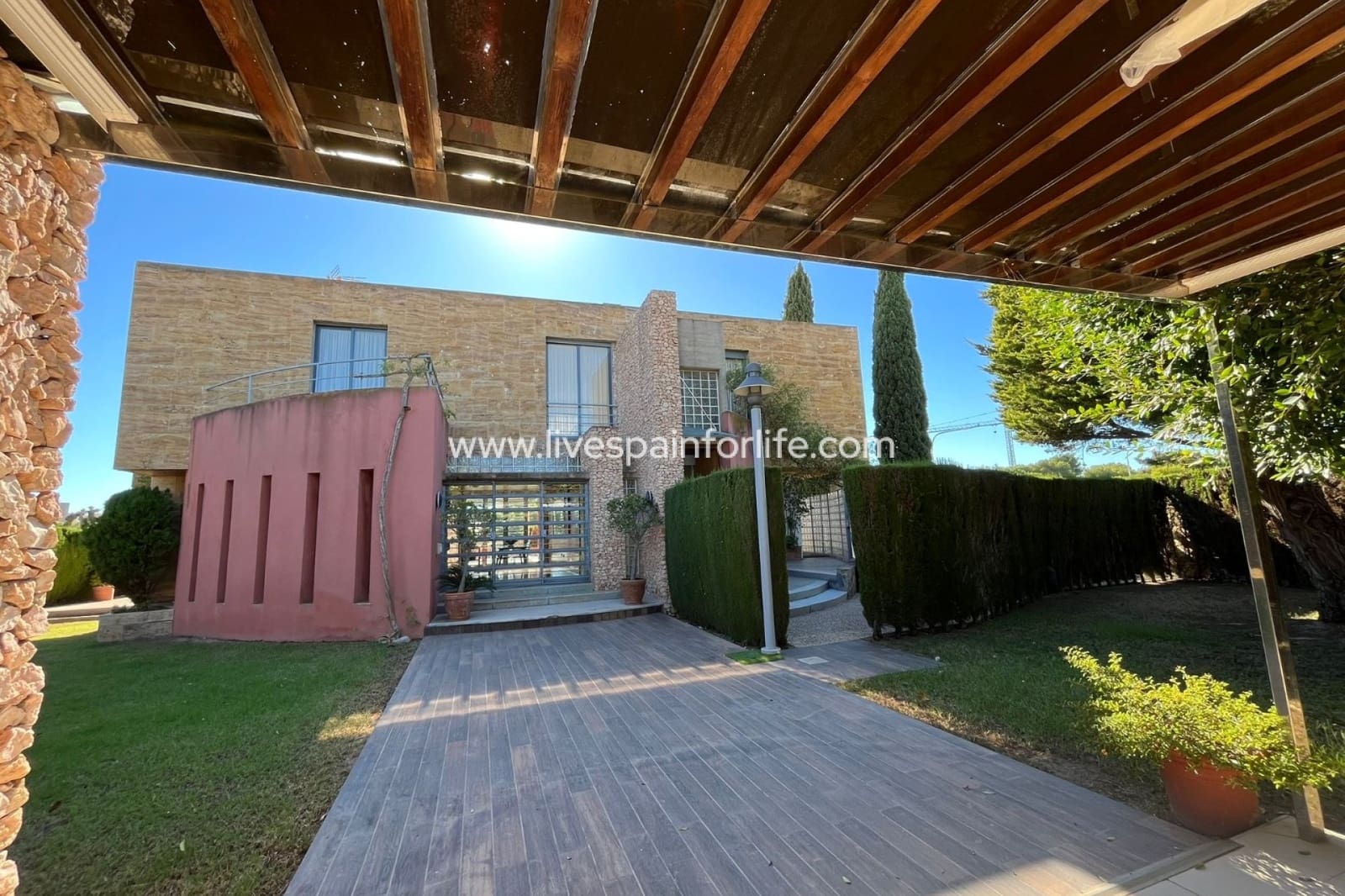 4 Zimmer Villa zu verkaufen in Orihuela Costa mit Pool Garage - 1.300.000 € (Ref: 9812955)