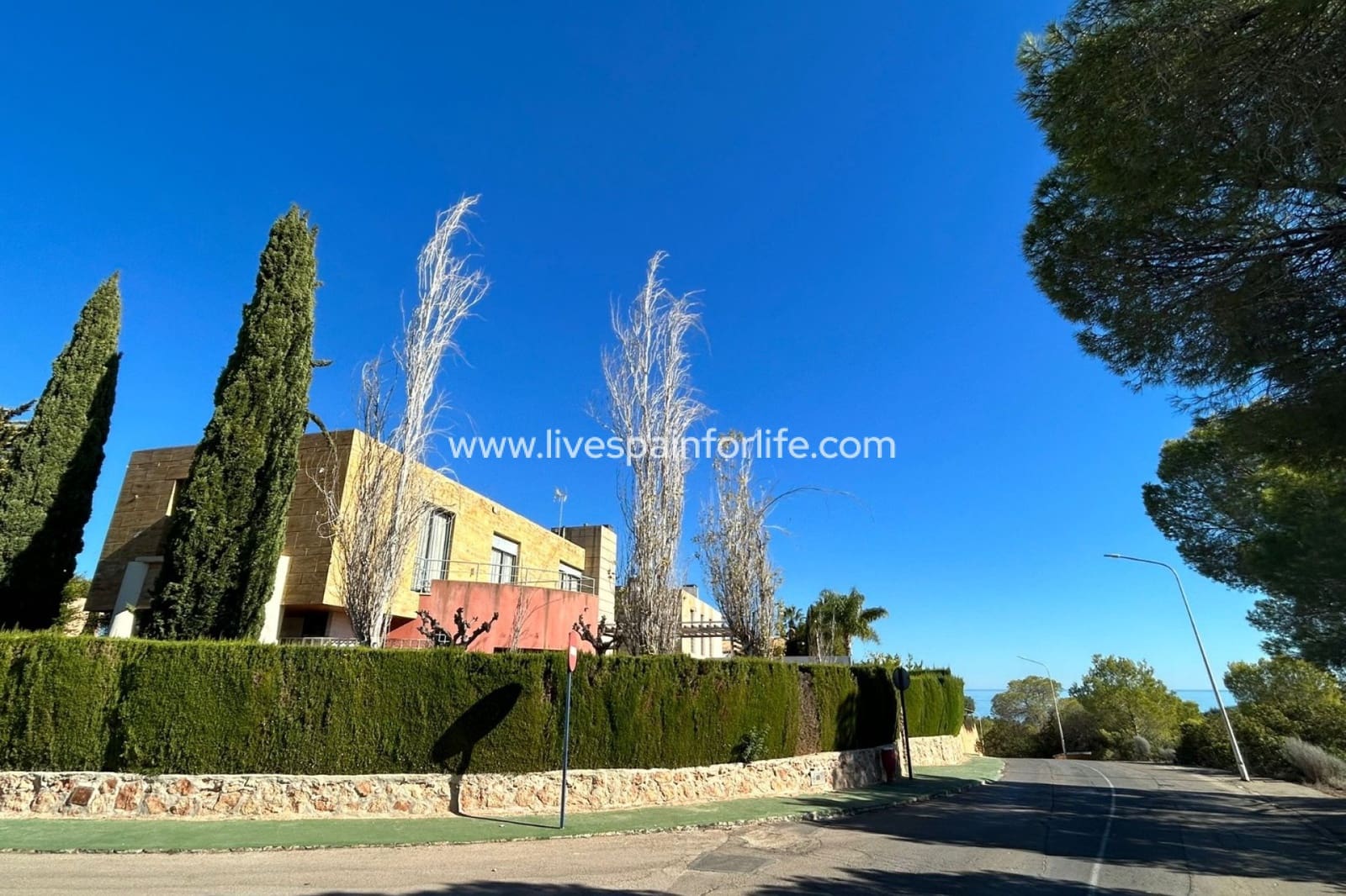 4 Zimmer Villa zu verkaufen in Orihuela Costa mit Pool Garage - 1.300.000 € (Ref: 9812955)