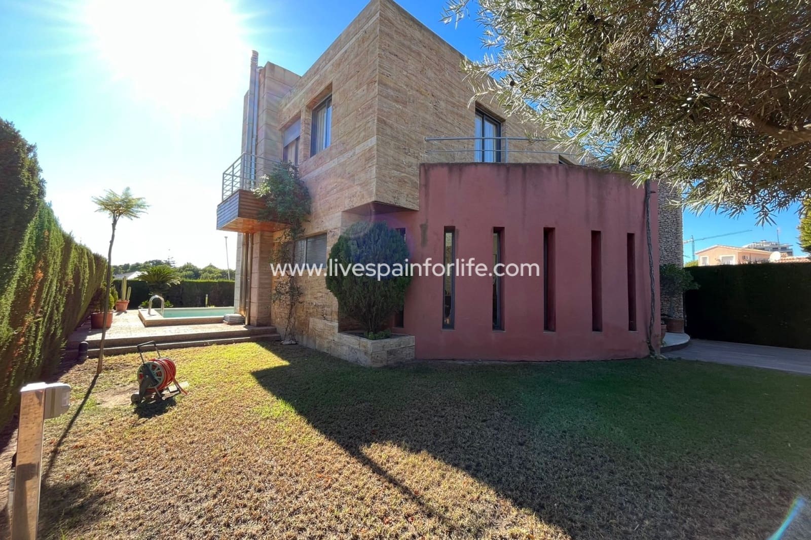 4 Zimmer Villa zu verkaufen in Orihuela Costa mit Pool Garage - 1.300.000 € (Ref: 9812955)